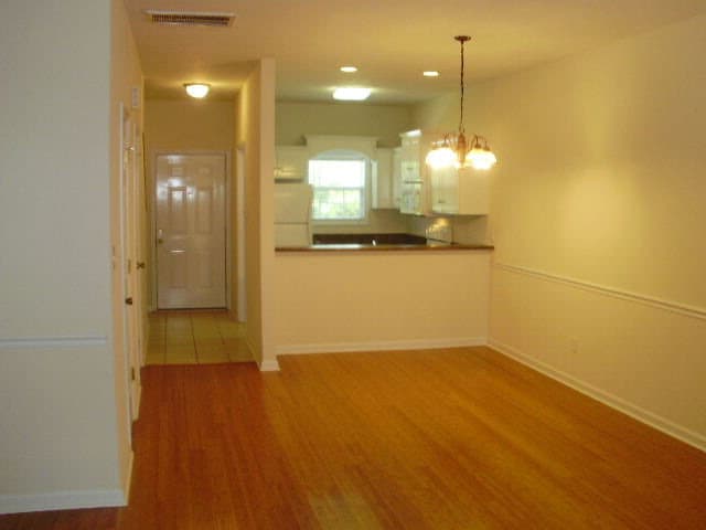 Augusta Townhome: 338 Bay Street