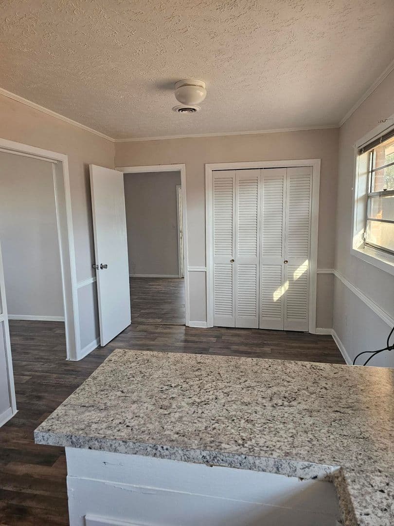 AUGUSTA House: 2513 DEXTER RD