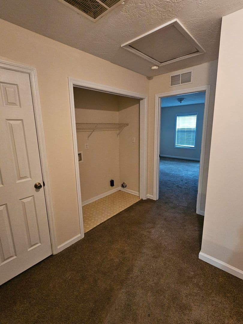 Augusta Townhome: 338 Bay Street