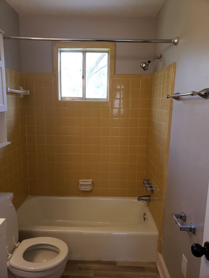 North Augusta House: 421 Alta Vista