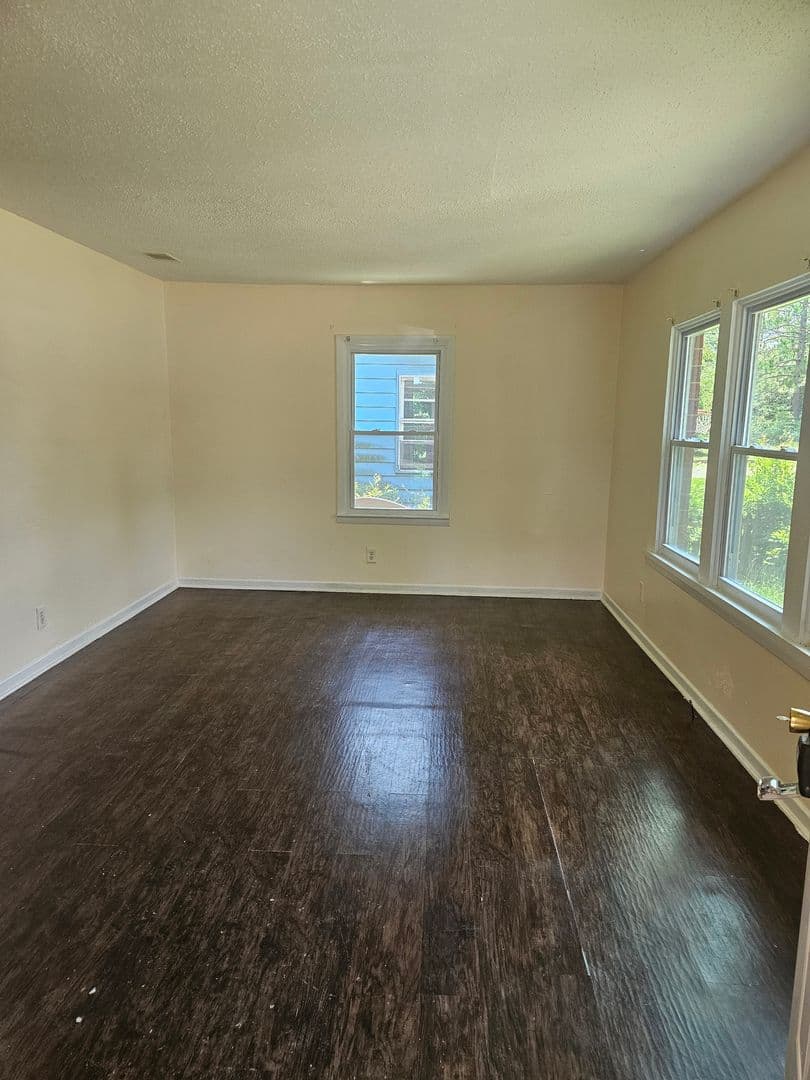 Augusta House: 2430 Oakridge