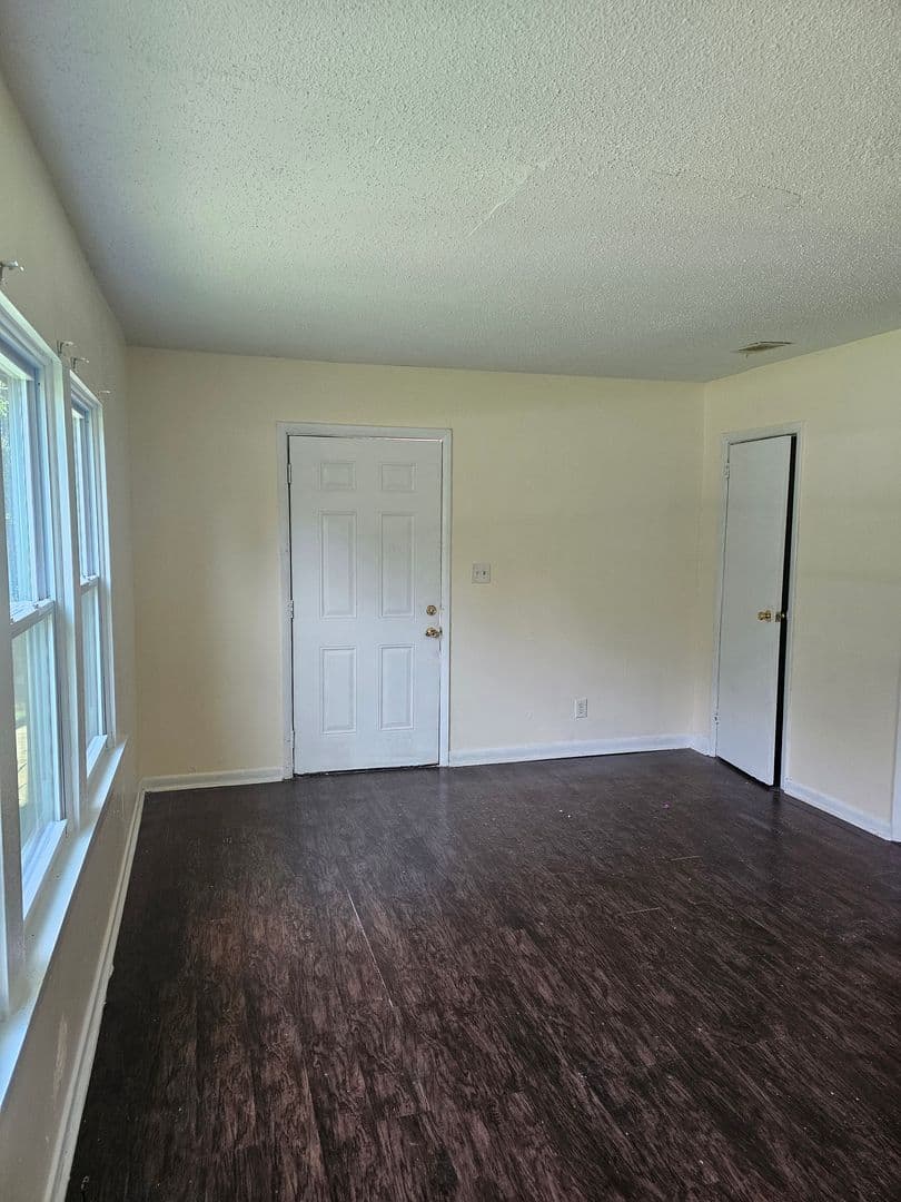 Augusta House: 2430 Oakridge