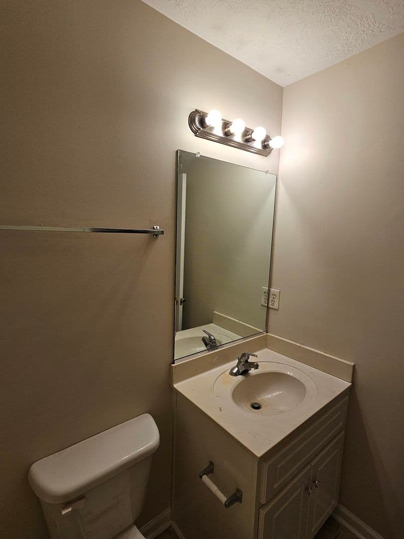 Augusta Townhome: 338 Bay Street