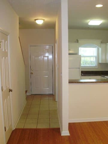 Augusta Townhome: 338 Bay Street