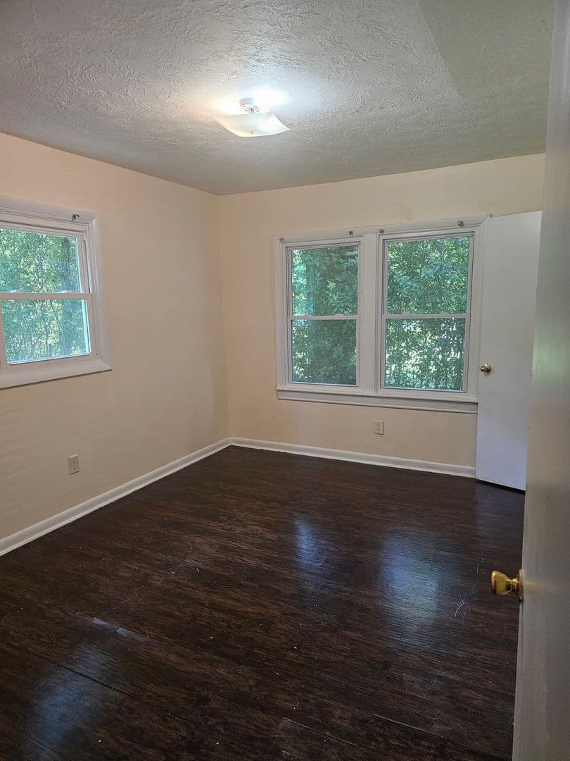 Augusta House: 2430 Oakridge