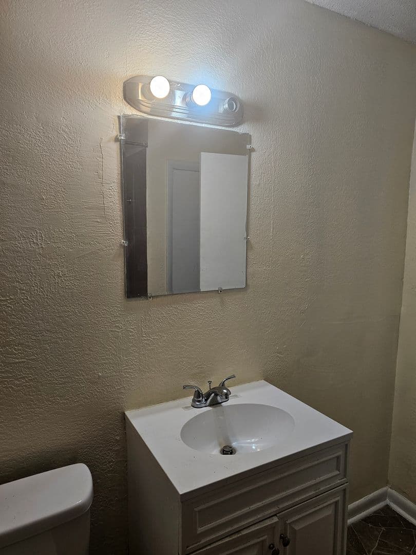 Augusta House: 2430 Oakridge