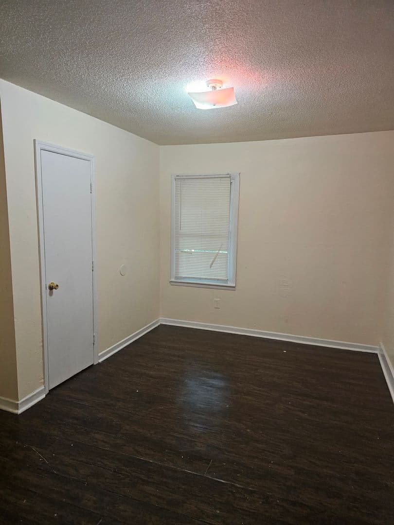 Augusta House: 2430 Oakridge