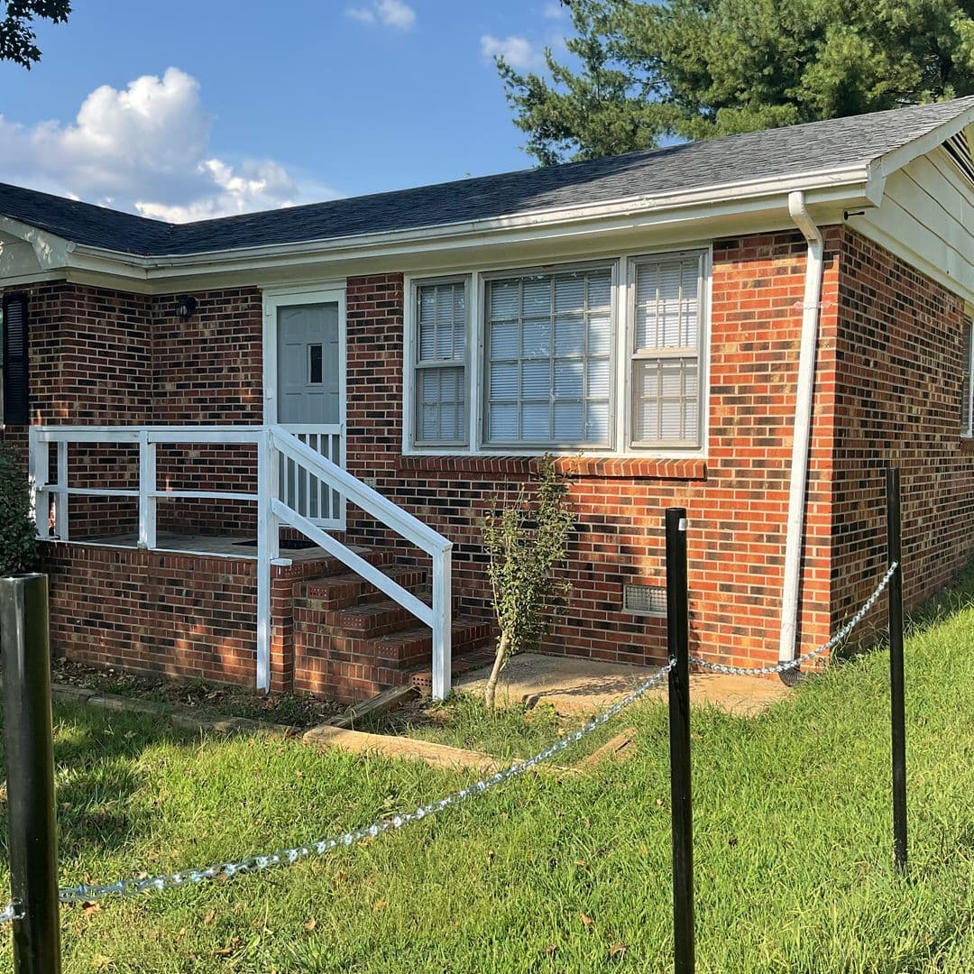 Lincolnton House: 2835 Shrum Street