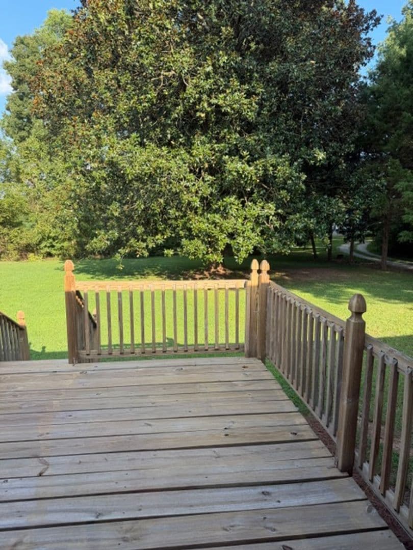 Lincolnton House: 735 Salem Church Road