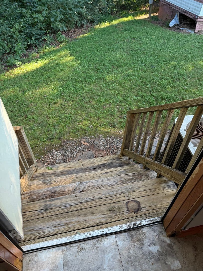 Lincolnton House: 106 Davis Street