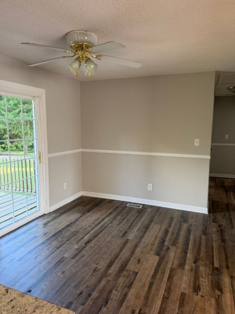 Lincolnton House: 735 Salem Church Road