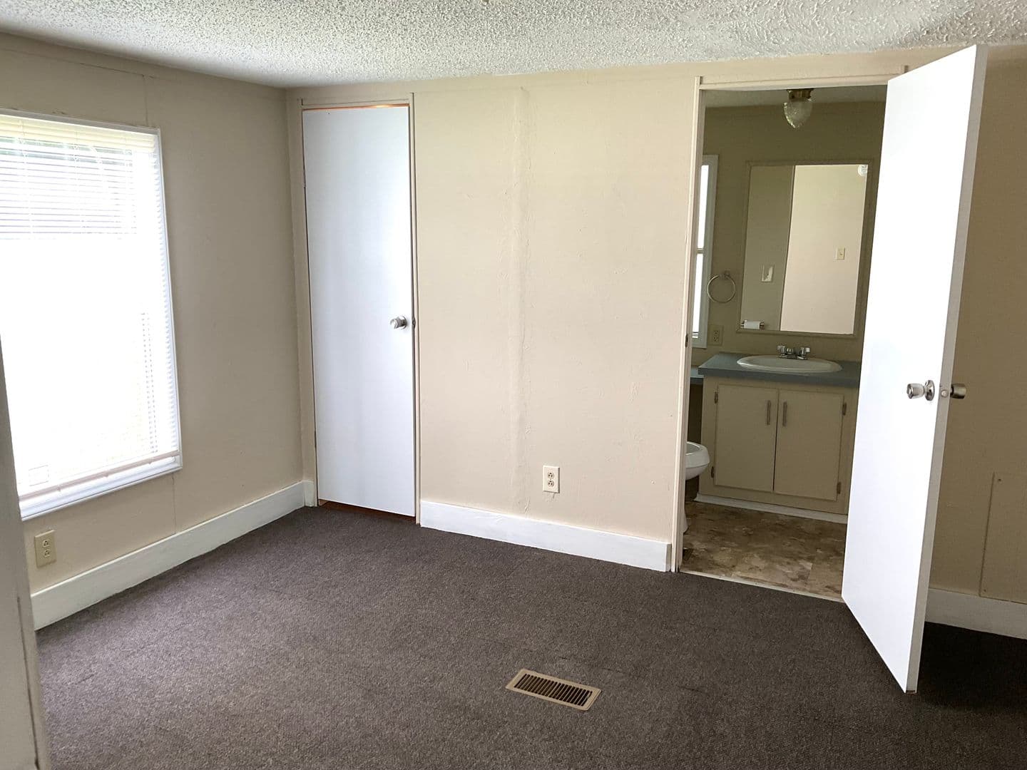 Lincolnton House: 115 Davis Street