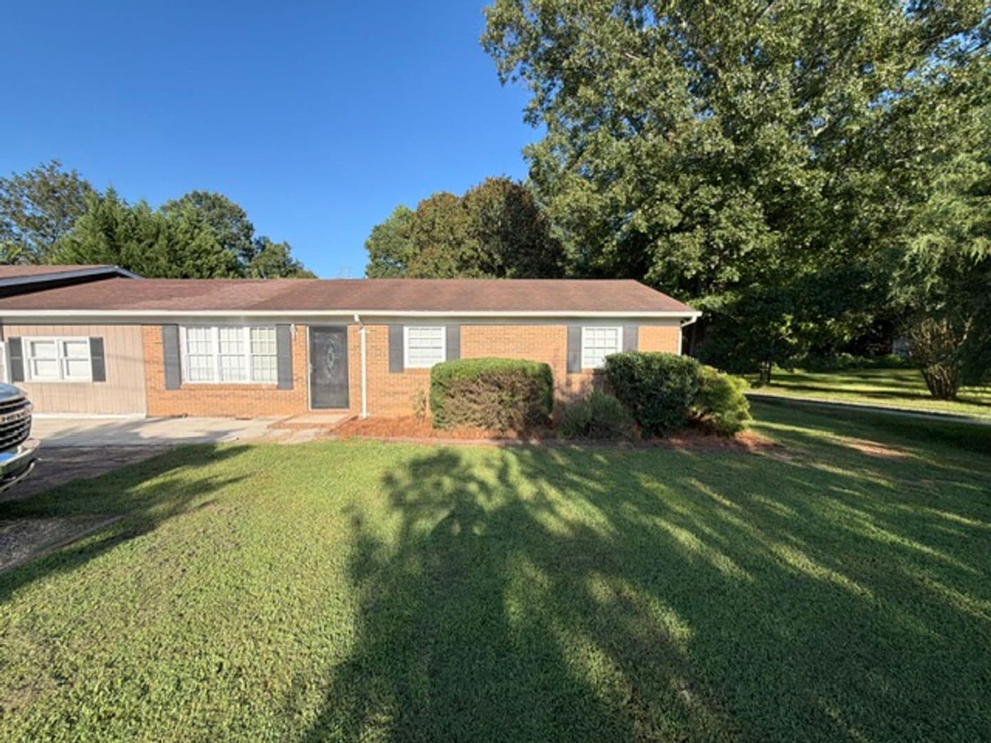 Lincolnton House: 735 Salem Church Road