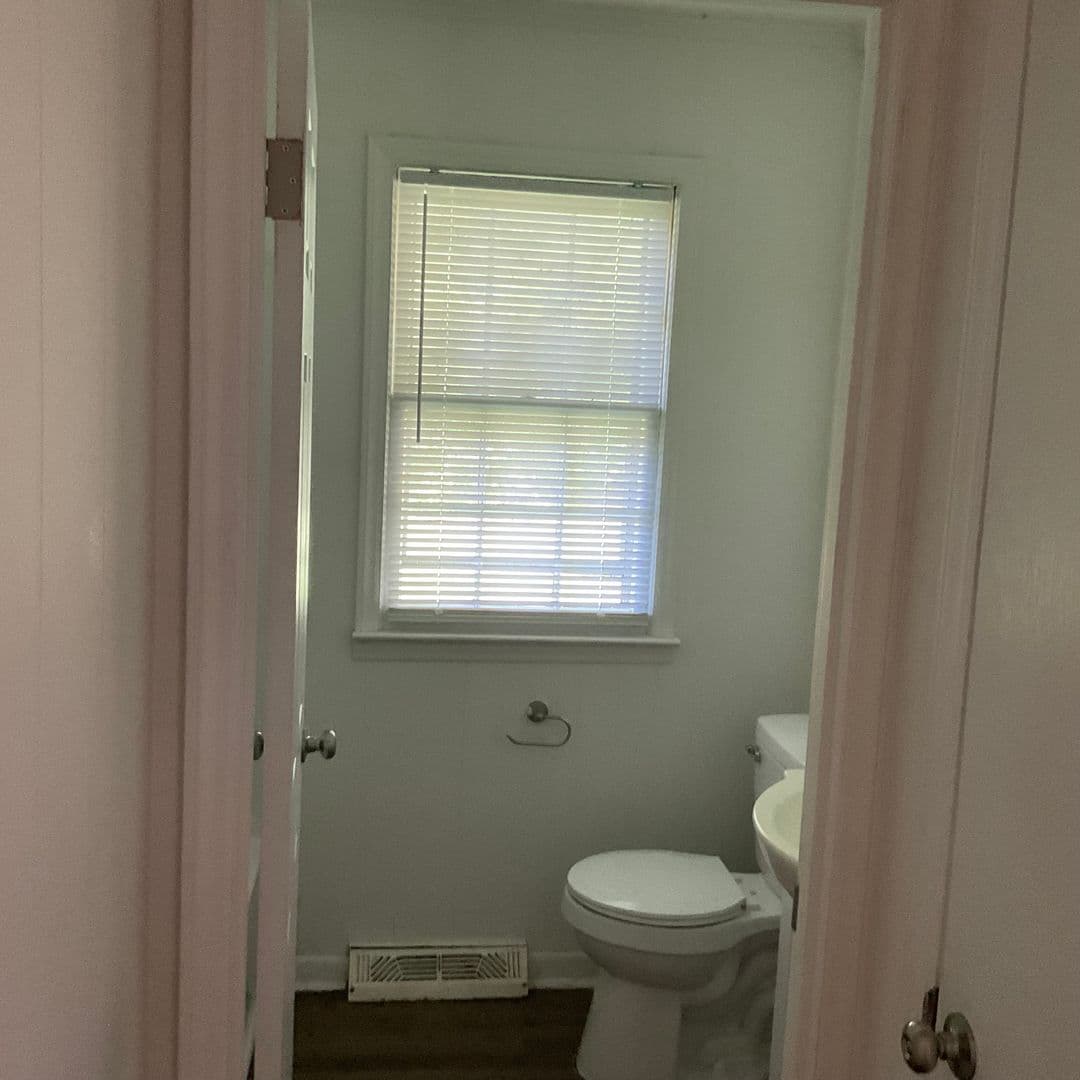 Lincolnton House: 2835 Shrum Street