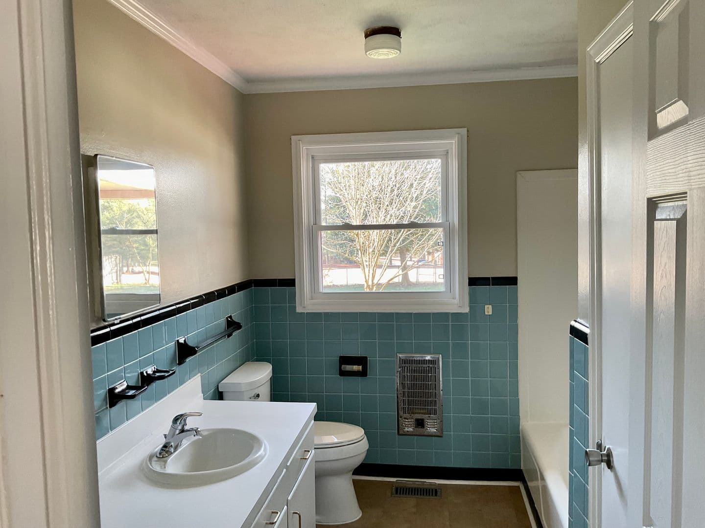 Lincolnton House: 1804 Country Club Road