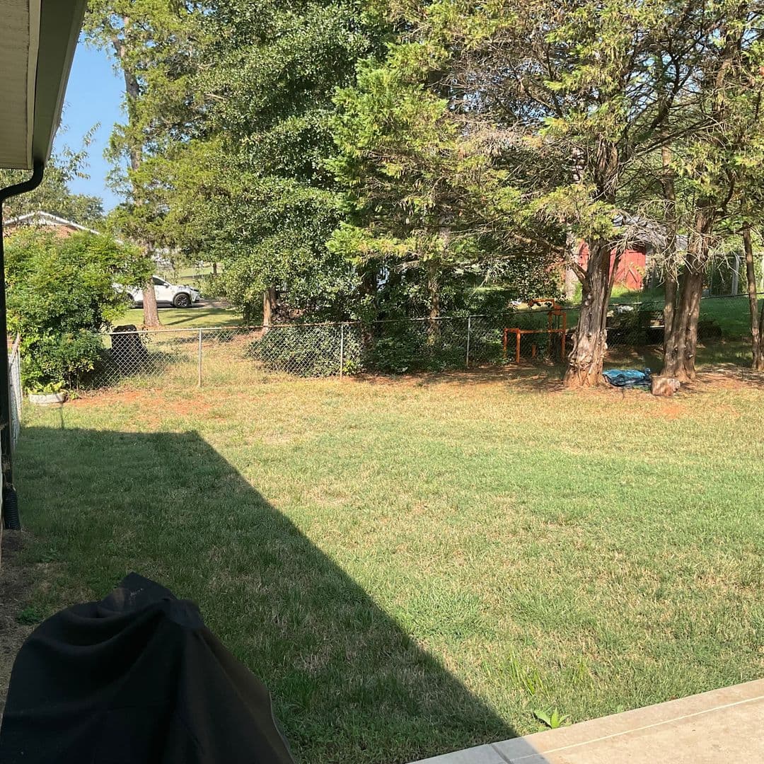 Lincolnton House: 1190 Park Cir