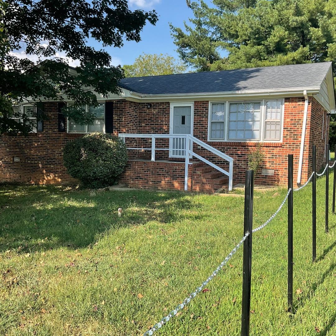 Lincolnton House: 2835 Shrum Street