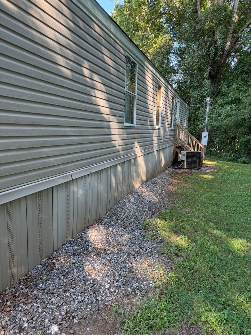 Lincolnton House: 106 Davis Street