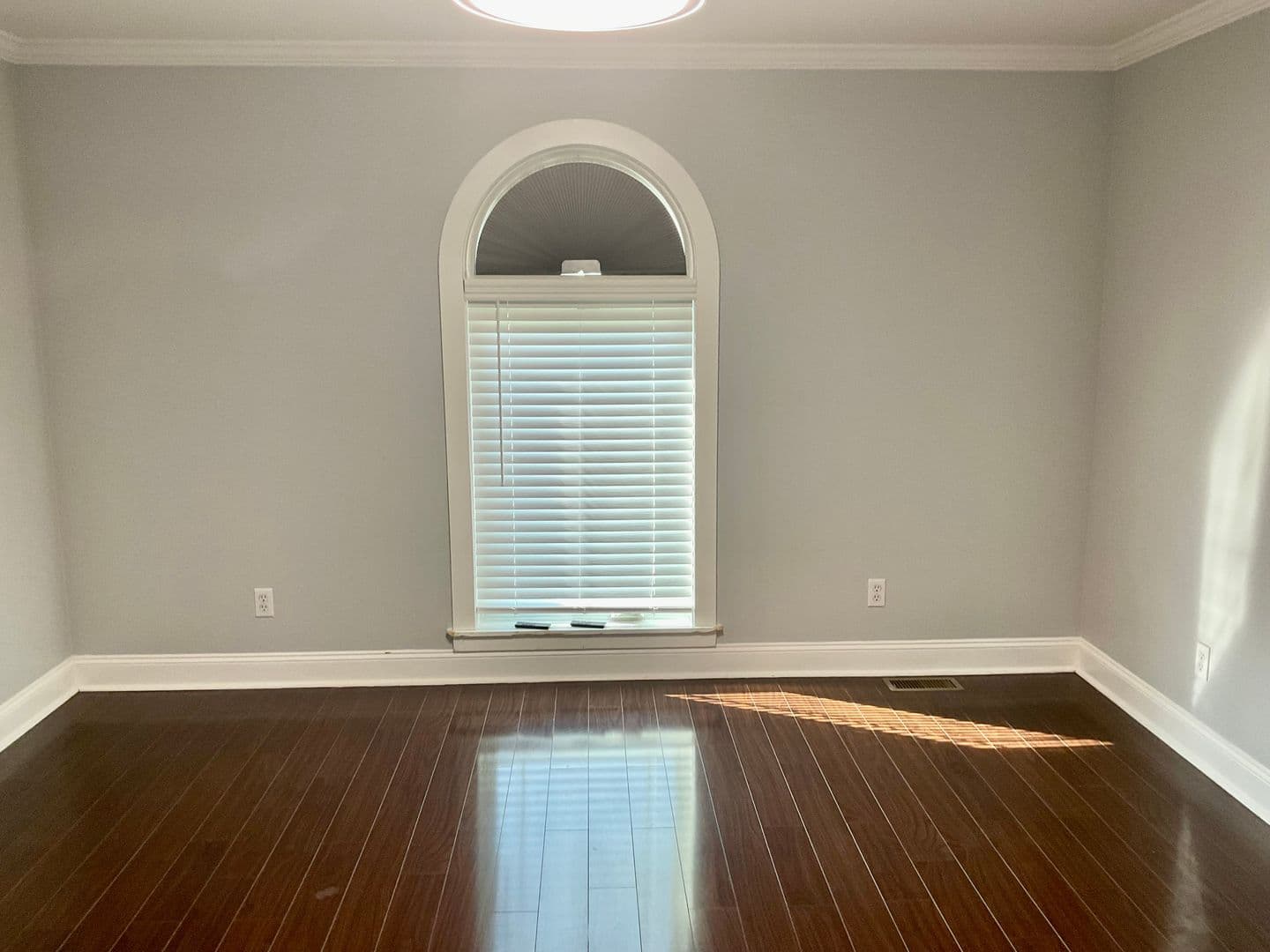 Lincolnton House: 1190 Park Cir