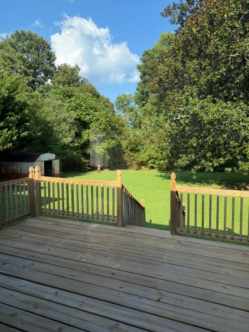 Lincolnton House: 735 Salem Church Road