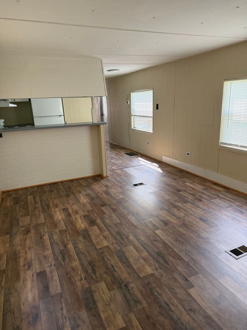 Denver House: 6345 King Wilkinson Road