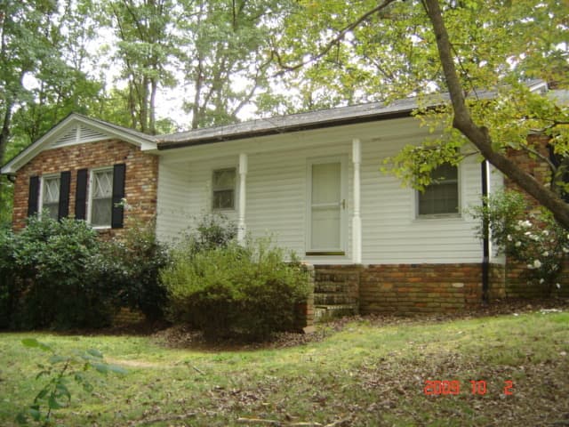 Lincolnton House: 908 Harvey Road