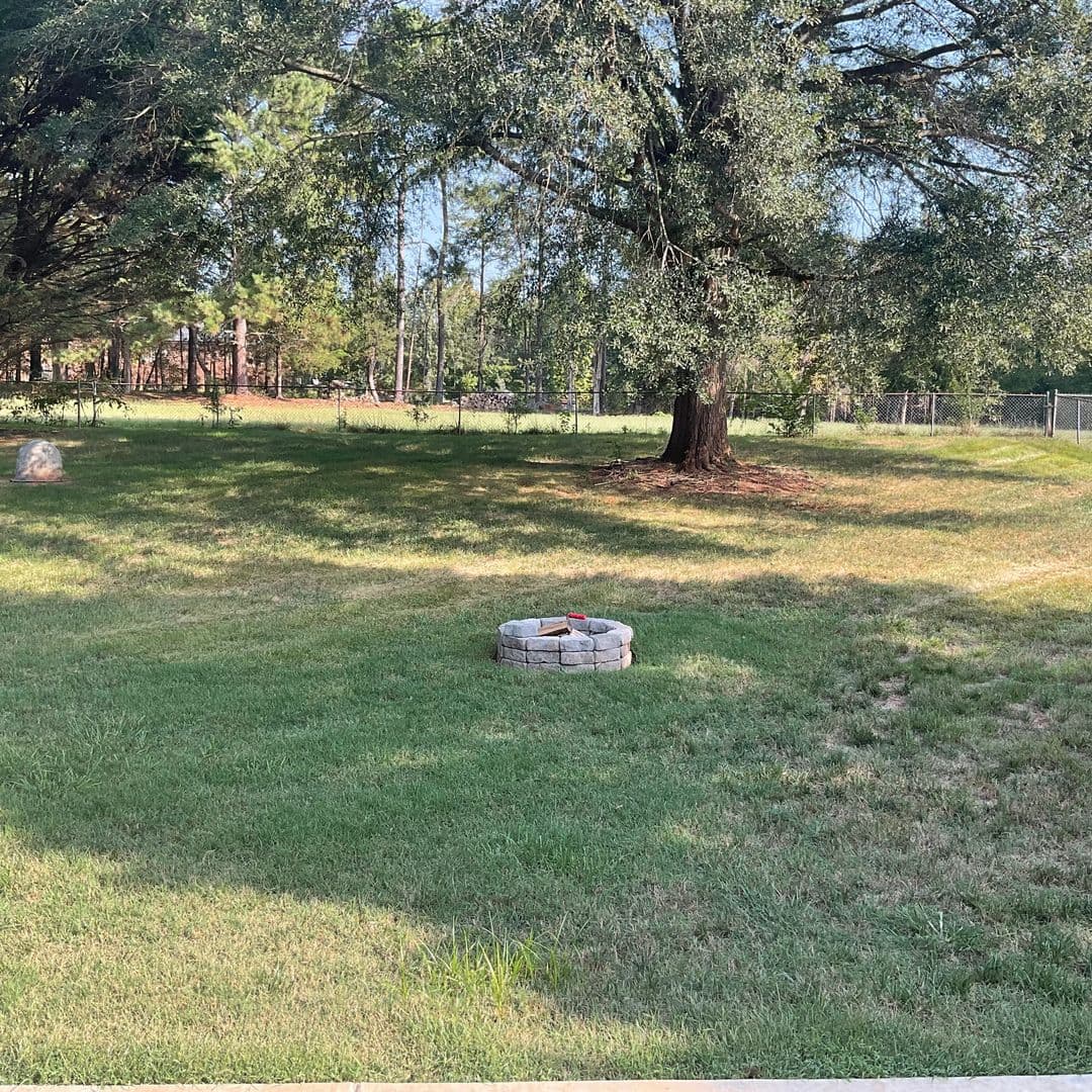 Lincolnton House: 1190 Park Cir