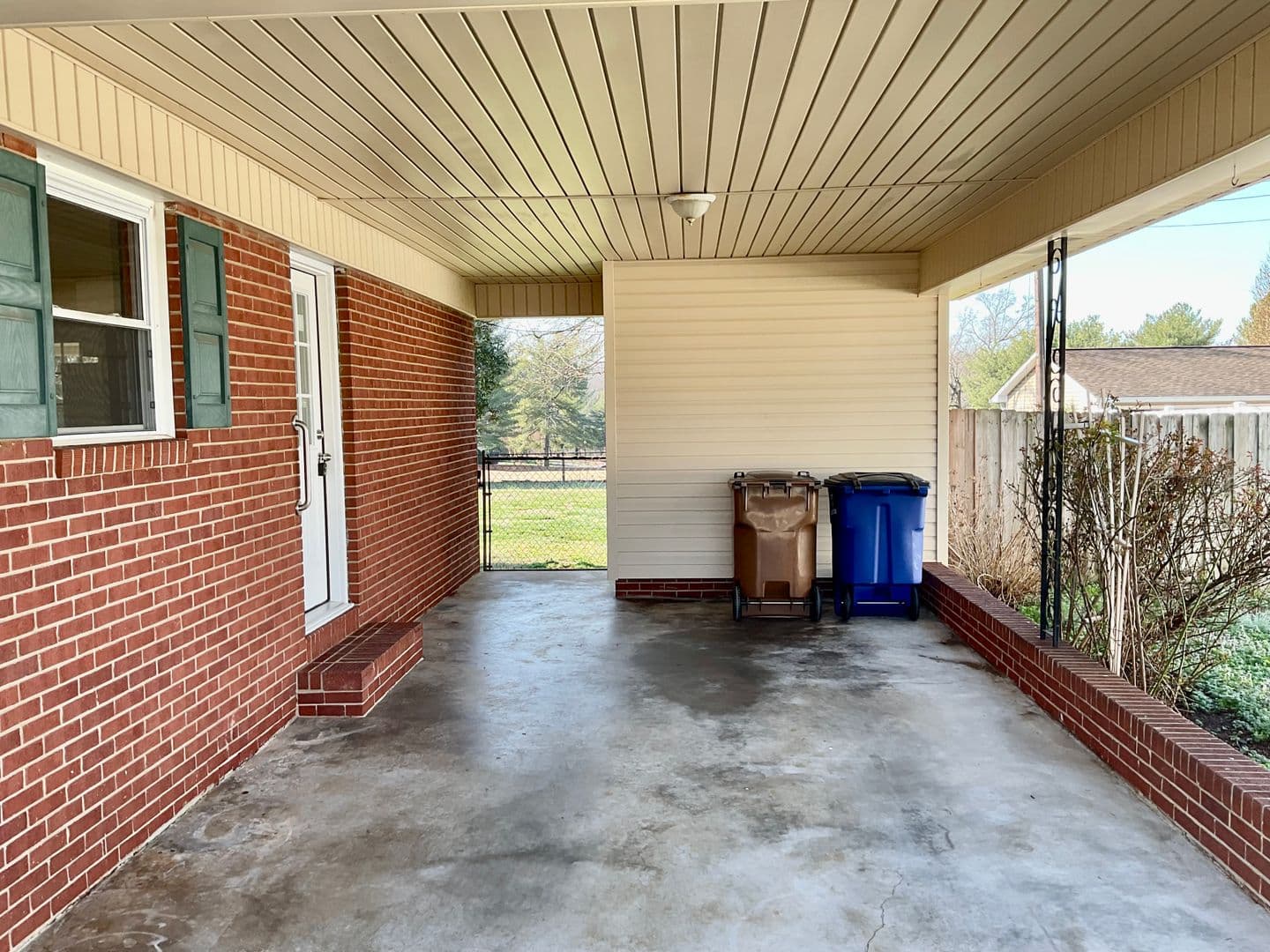 Lincolnton House: 1804 Country Club Road