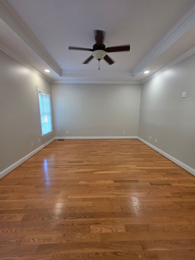 Roebuck House: 522 Saint Helene Ct