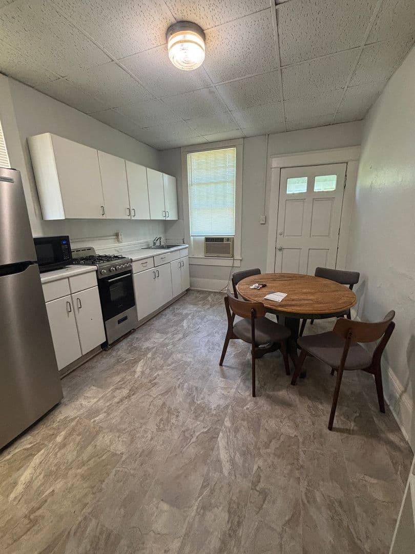 Spartanburg Apartment: 540 Glendalyn Ave