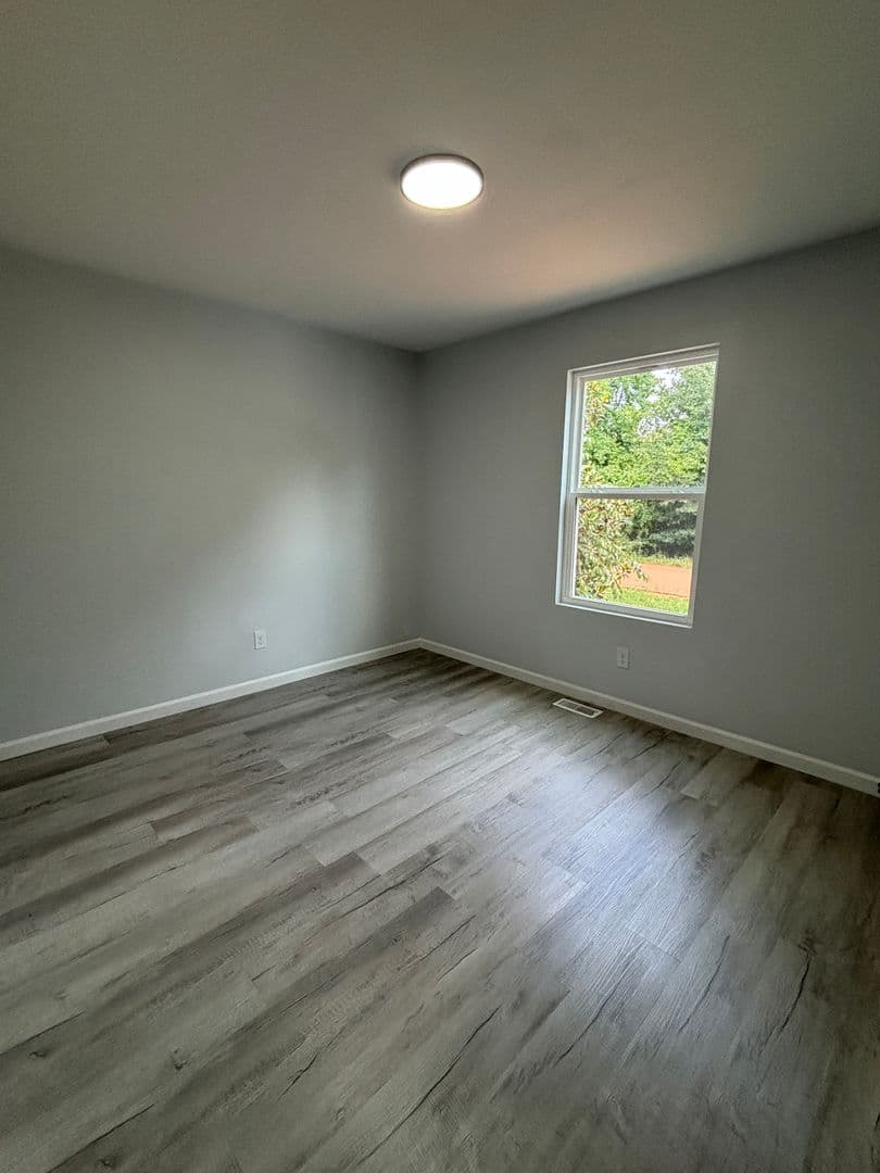 Wellford Townhome: 229 Old Landfill Rd.