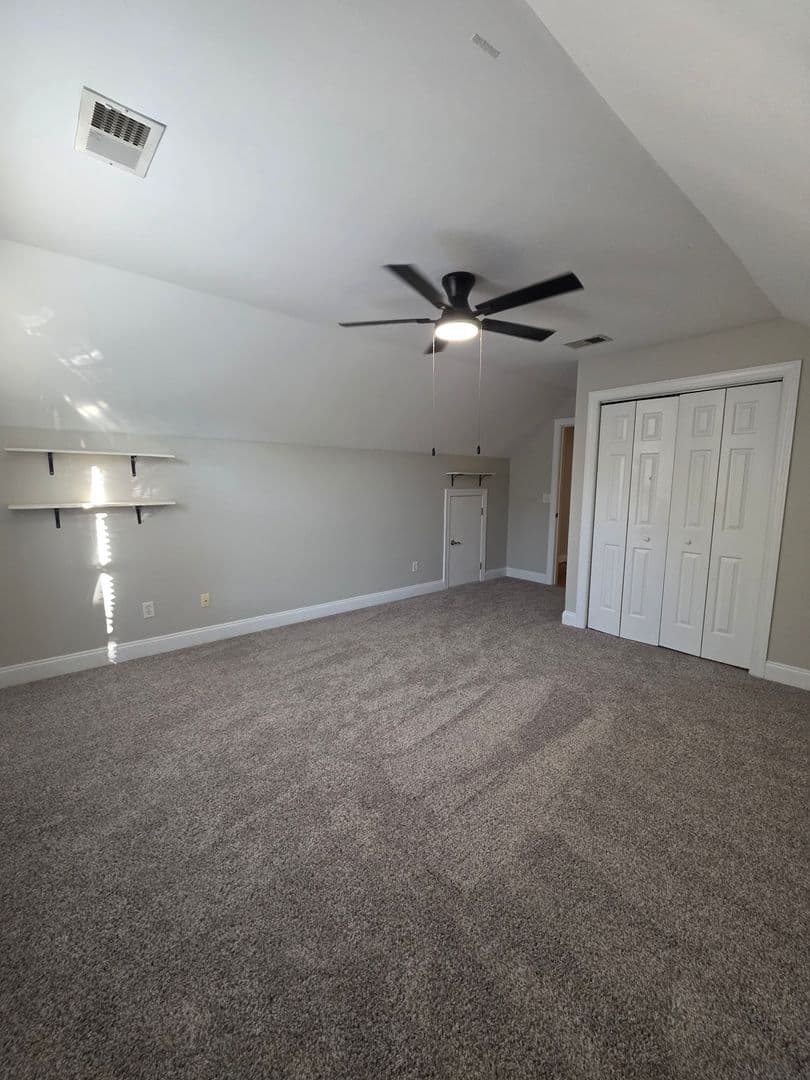 Roebuck House: 522 Saint Helene Ct