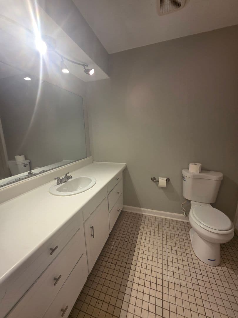 Spartannurg House: 4355 Conrad Dr
