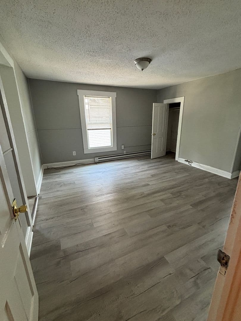 Spartanburg Apartment: 156 Garrett St