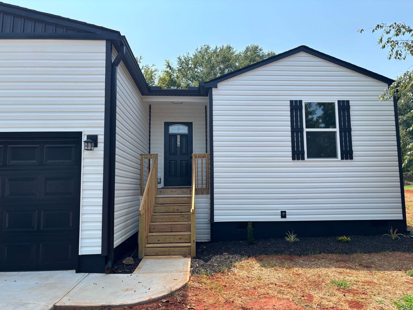 Wellford Townhome: 229 Old Landfill Rd.