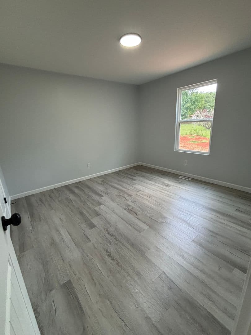 Wellford Townhome: 229 Old Landfill Rd.