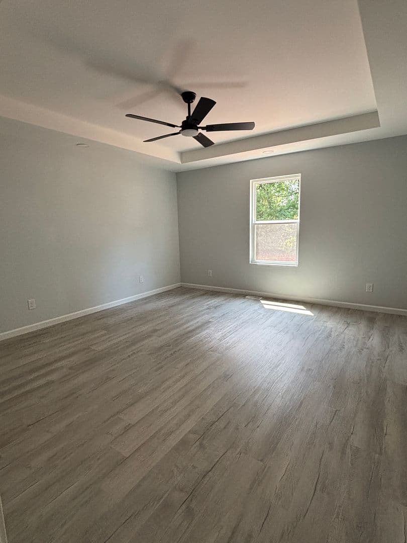 Wellford Townhome: 229 Old Landfill Rd.
