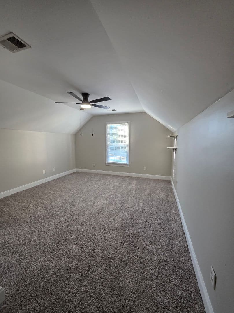 Roebuck House: 522 Saint Helene Ct