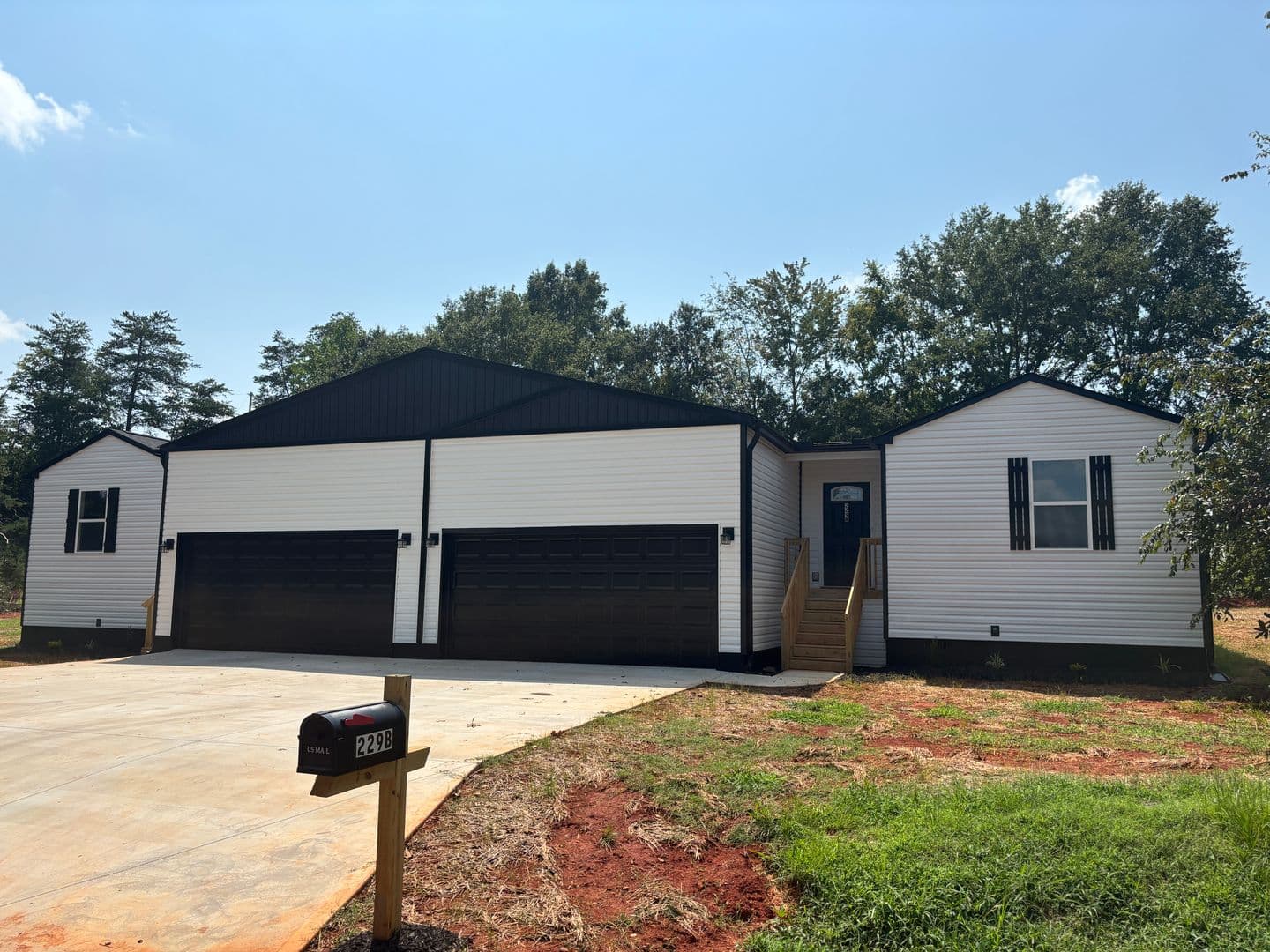 Wellford Townhome: 229 Old Landfill Rd.