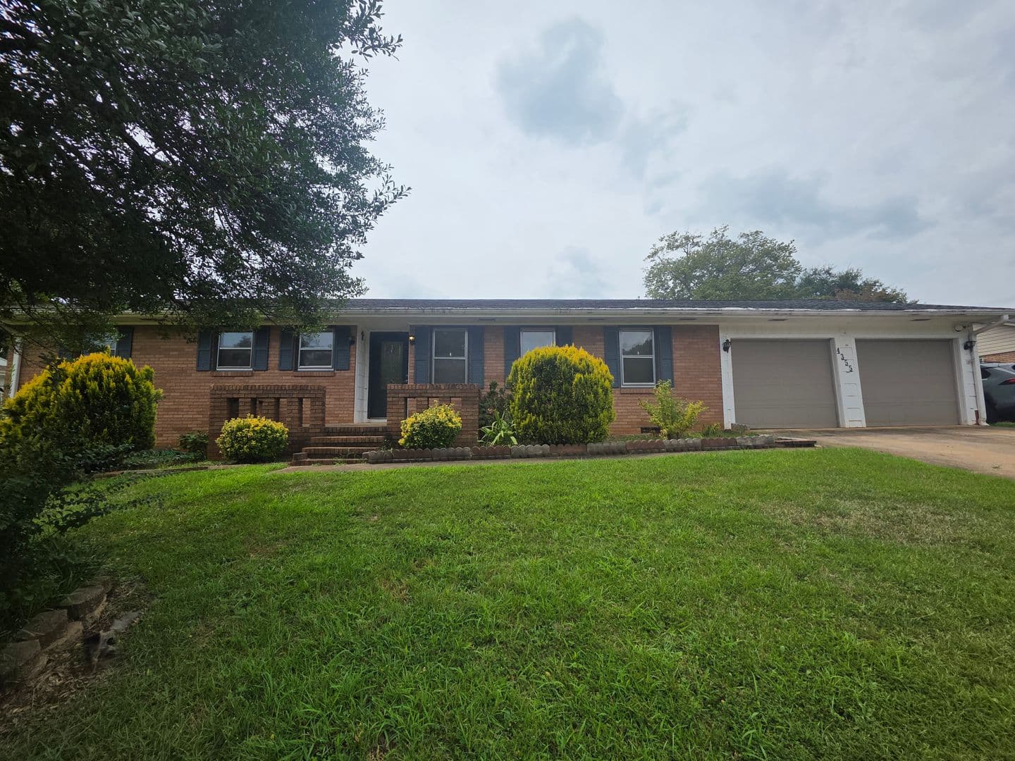 Spartannurg House: 4355 Conrad Dr