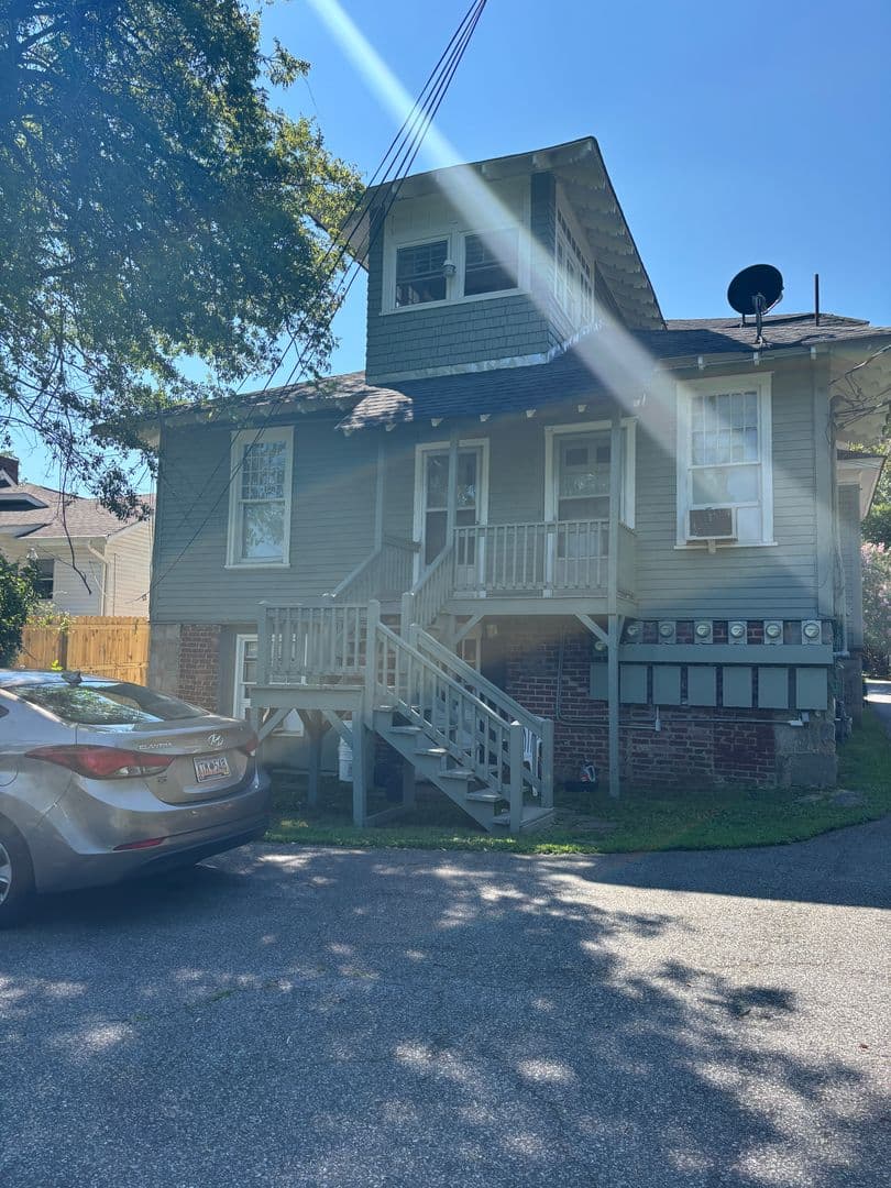 Spartanburg Apartment: 540 Glendalyn Ave