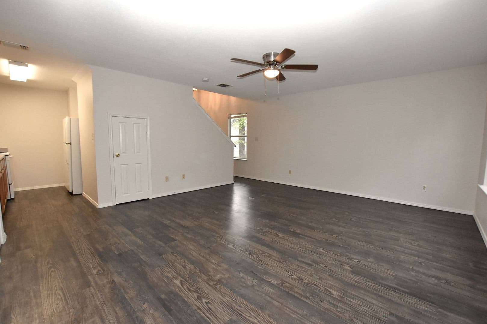San Marcos Multiplex: 921-923 Sagewood Trail