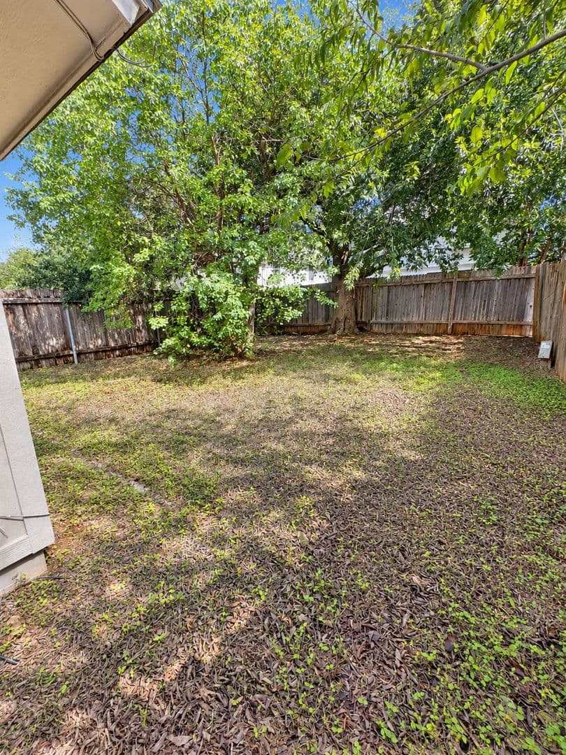 Round Rock Apartment: Hillside at Brushy Creek