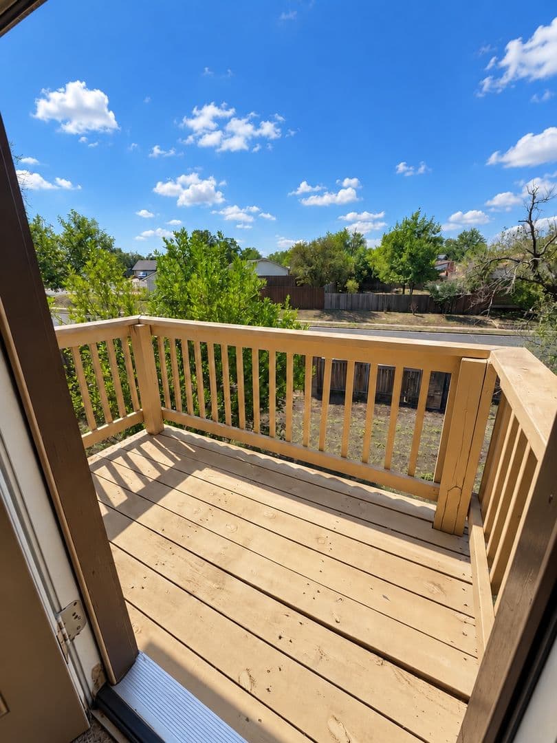 Round Rock Apartment: Hillside at Brushy Creek