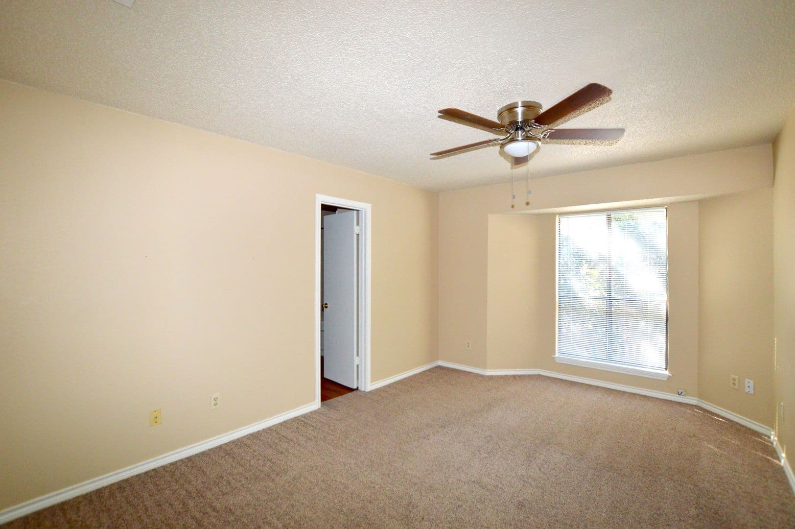 Austin Apartment: 2607 Alcott Lane A/B
