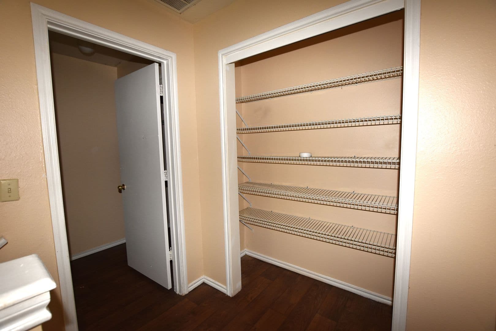 San Marcos Apartment: 902-904 Sagewod Trail