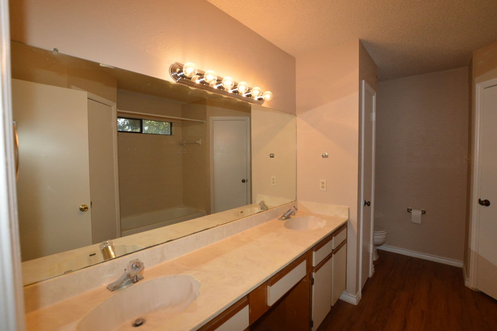 Austin Apartment: 2607 Alcott Lane A/B