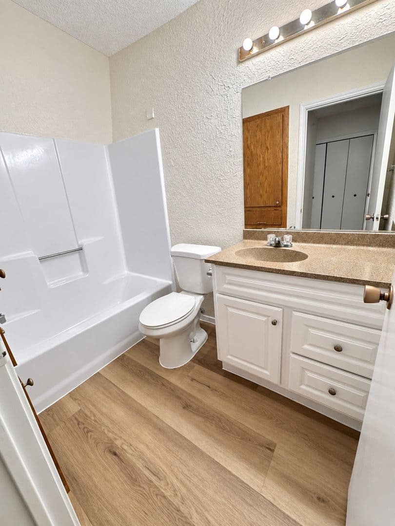 Round Rock Apartment: Hillside at Brushy Creek