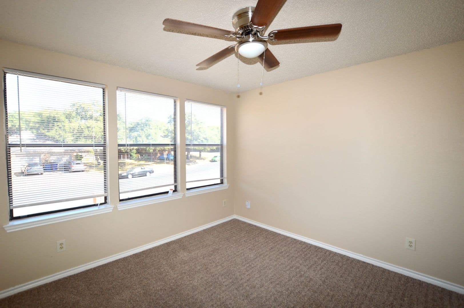 Austin Apartment: 2607 Alcott Lane A/B