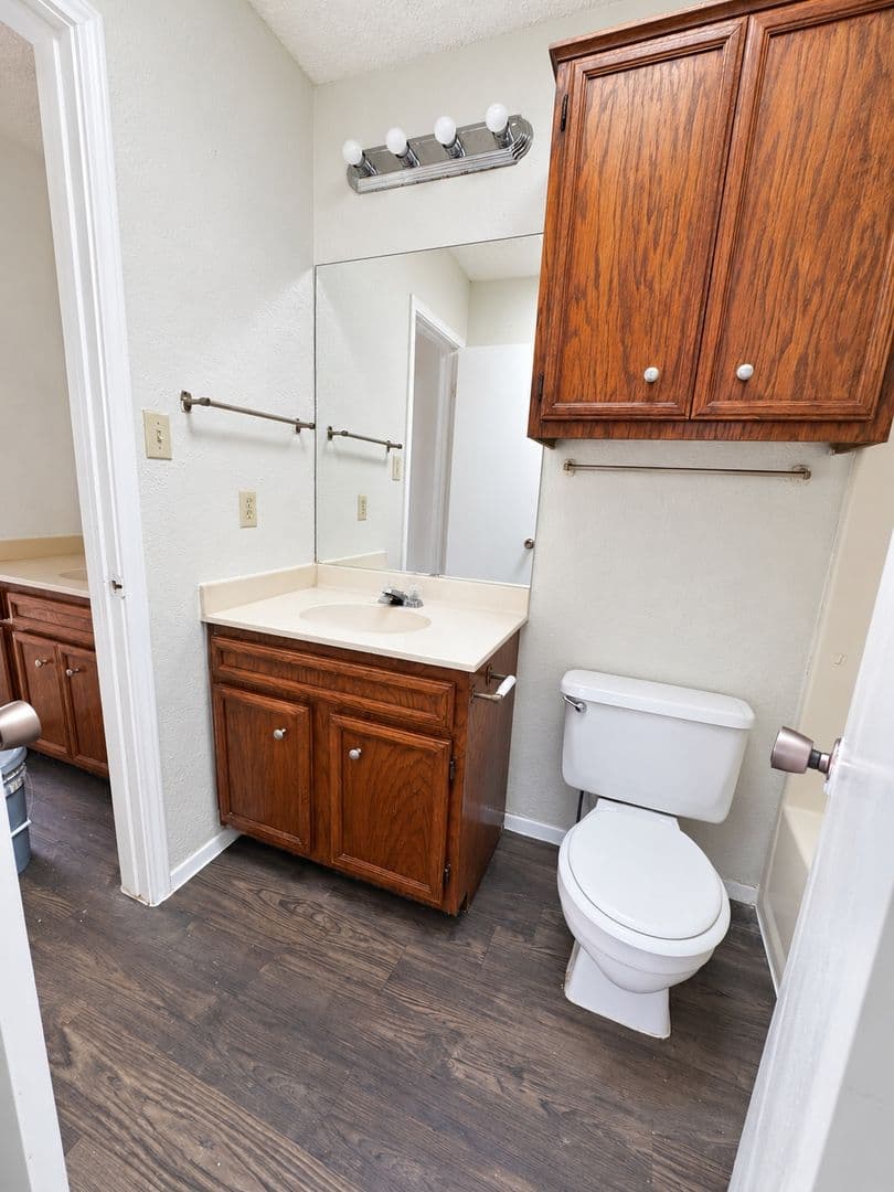 Round Rock Apartment: Hillside at Brushy Creek